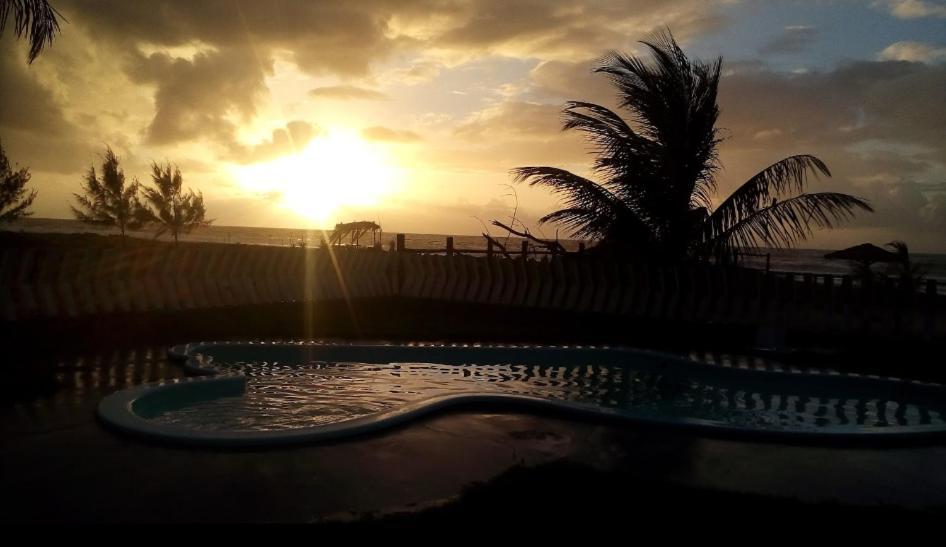 Chales Suites Pe Na Areia Guaibim Buitenkant foto